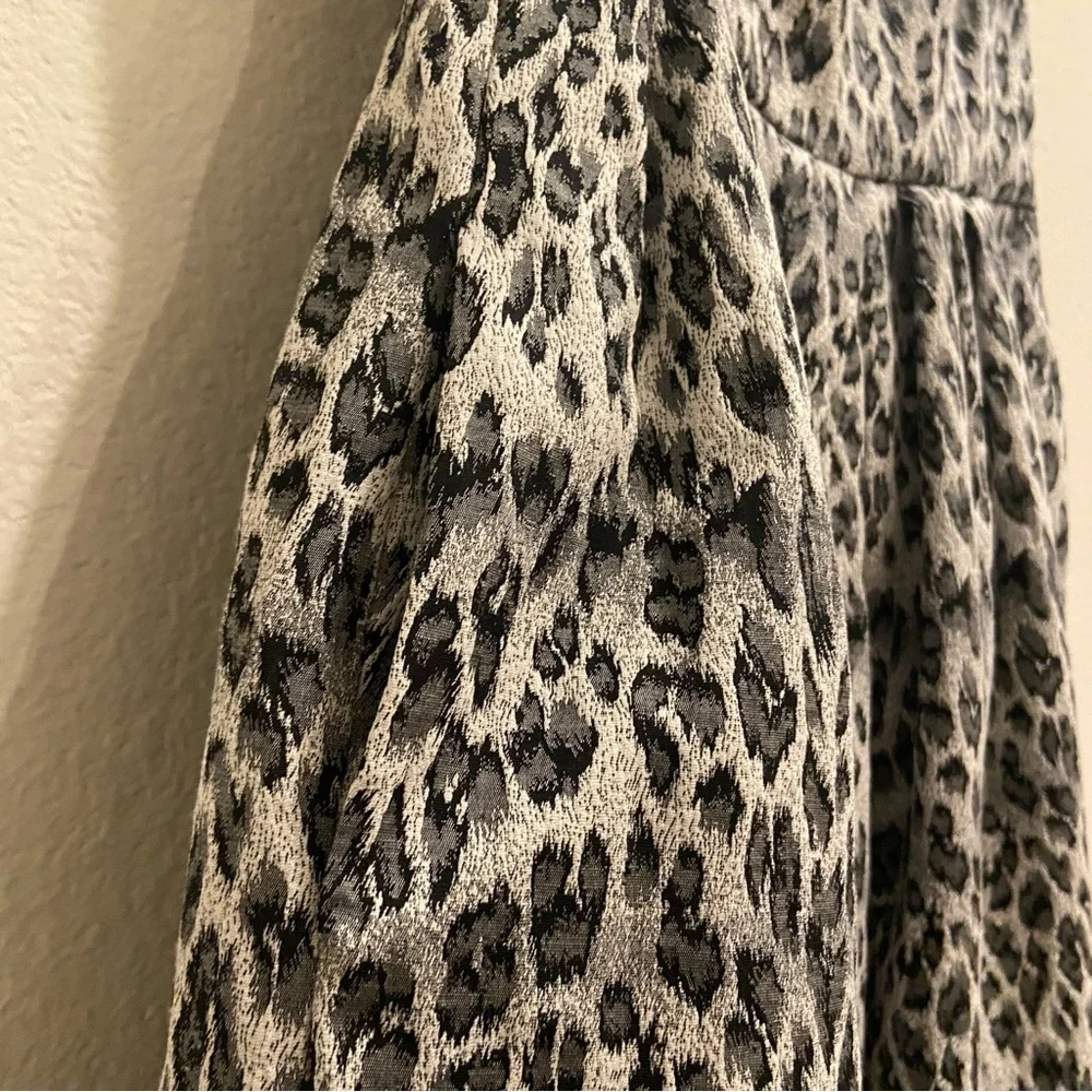 TAYLOR, Sleeveless Jacquard Fit & Flare Dress, Size 2 - Picture 4 of 8